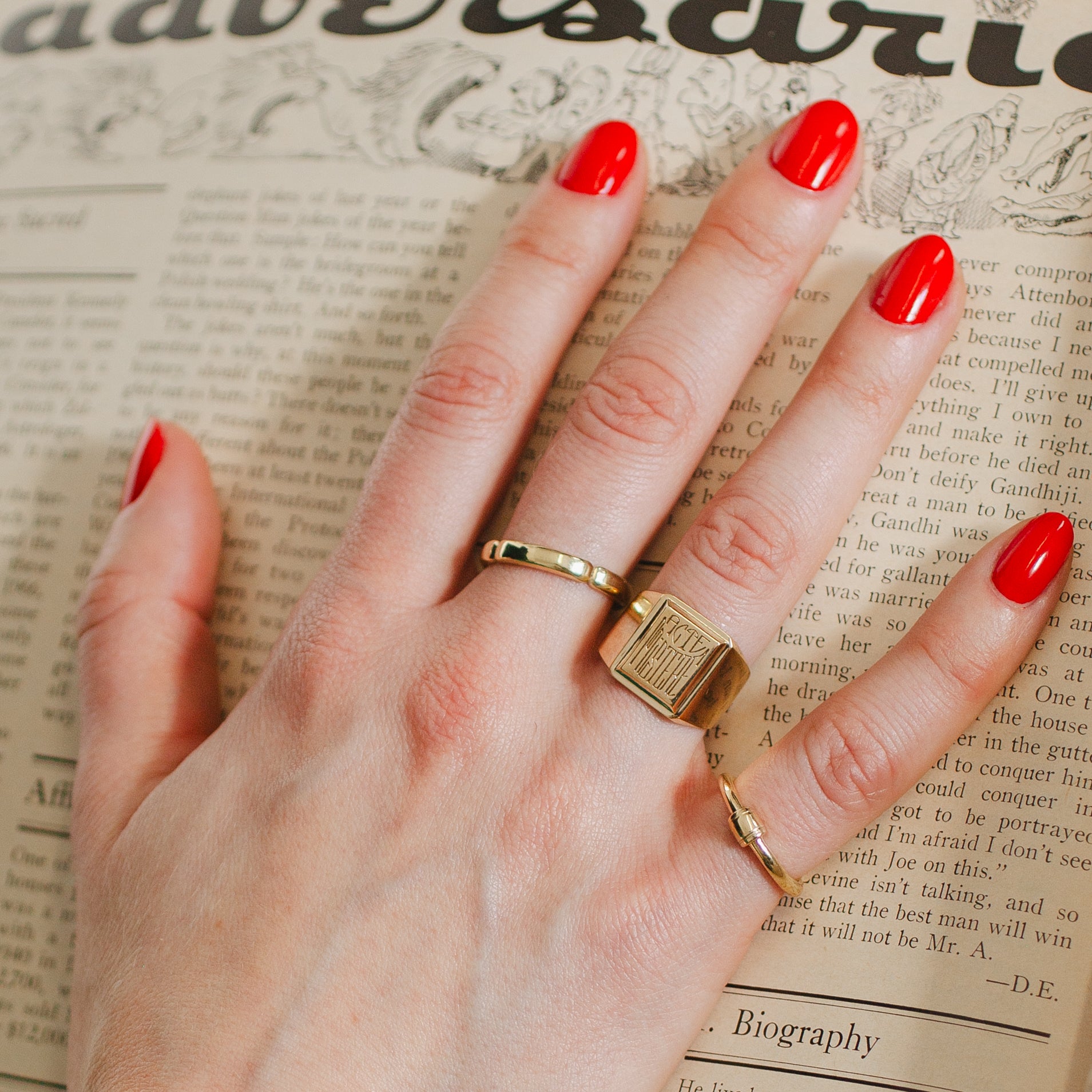 Curved T-Bar Ring